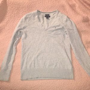 Tommy Hilfiger v-neck crew sweater